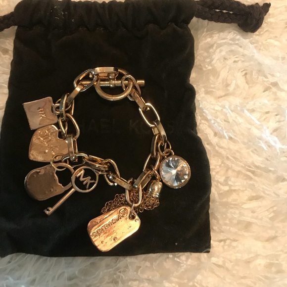 Michael Kors gold bracelet - Picture 2 of 6